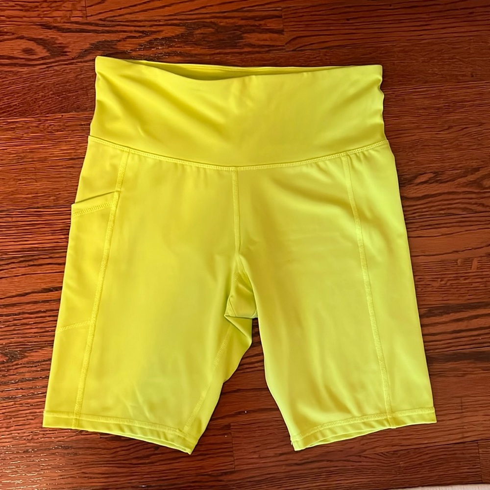 Champion long stretch short large size